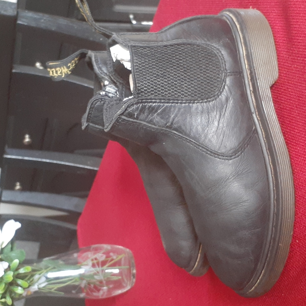 DR.MARTENS BOOTIES